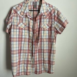 Wrangler Red and Blue Plaid Button Down Shirt